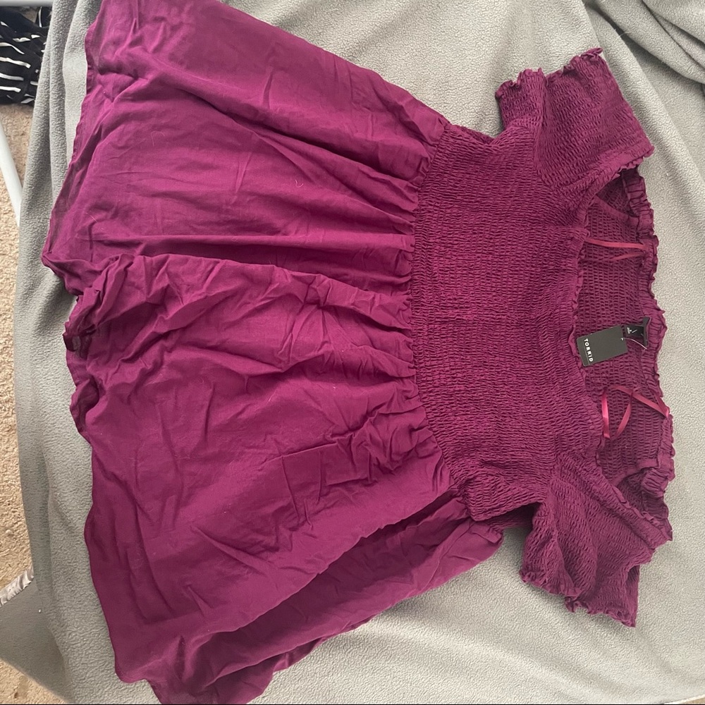 Torrid off shoulder top NWT